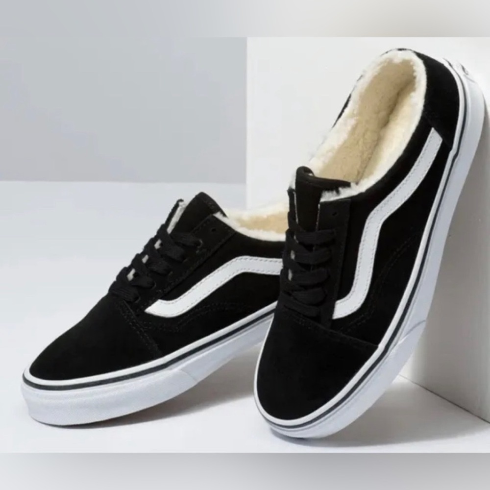NWT! Vans Ward Sherpa-lined Mules Women’s Size 9.5